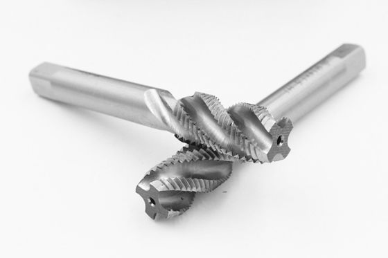 Buon prezzo 3 flauti Tap Machine Bright M12x1 0 Tap Spirale Fluted Tap Solid Carbide raffreddamento interno in linea