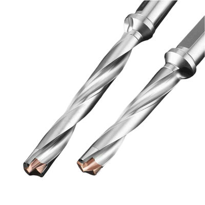 Buon prezzo Foratura a corona in acciaio di tungsteno a 10D Foratura a spirale a flauto di carburo indicizzabile Perforazione a profondo foro in linea
